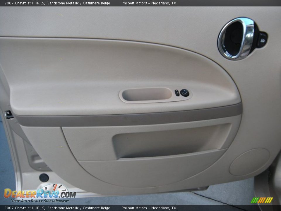 2007 Chevrolet HHR LS Sandstone Metallic / Cashmere Beige Photo #31