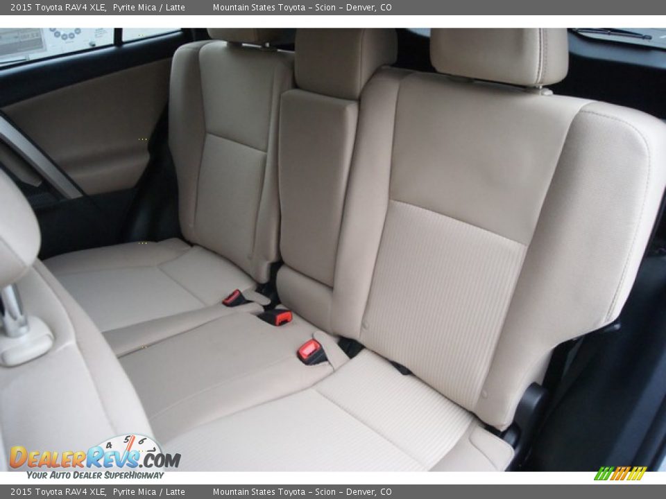 2015 Toyota RAV4 XLE Pyrite Mica / Latte Photo #7