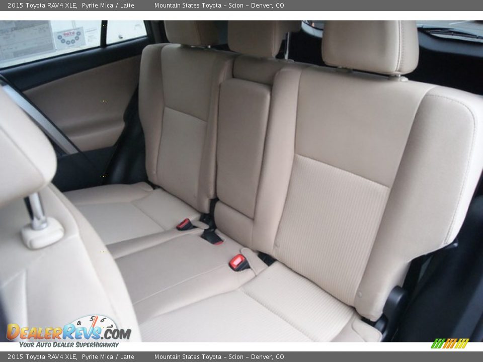 2015 Toyota RAV4 XLE Pyrite Mica / Latte Photo #7