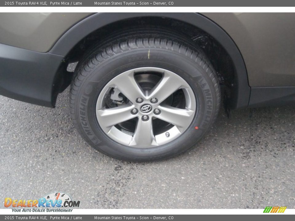 2015 Toyota RAV4 XLE Pyrite Mica / Latte Photo #9
