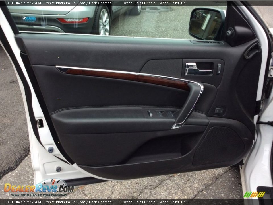 2011 Lincoln MKZ AWD White Platinum Tri-Coat / Dark Charcoal Photo #11