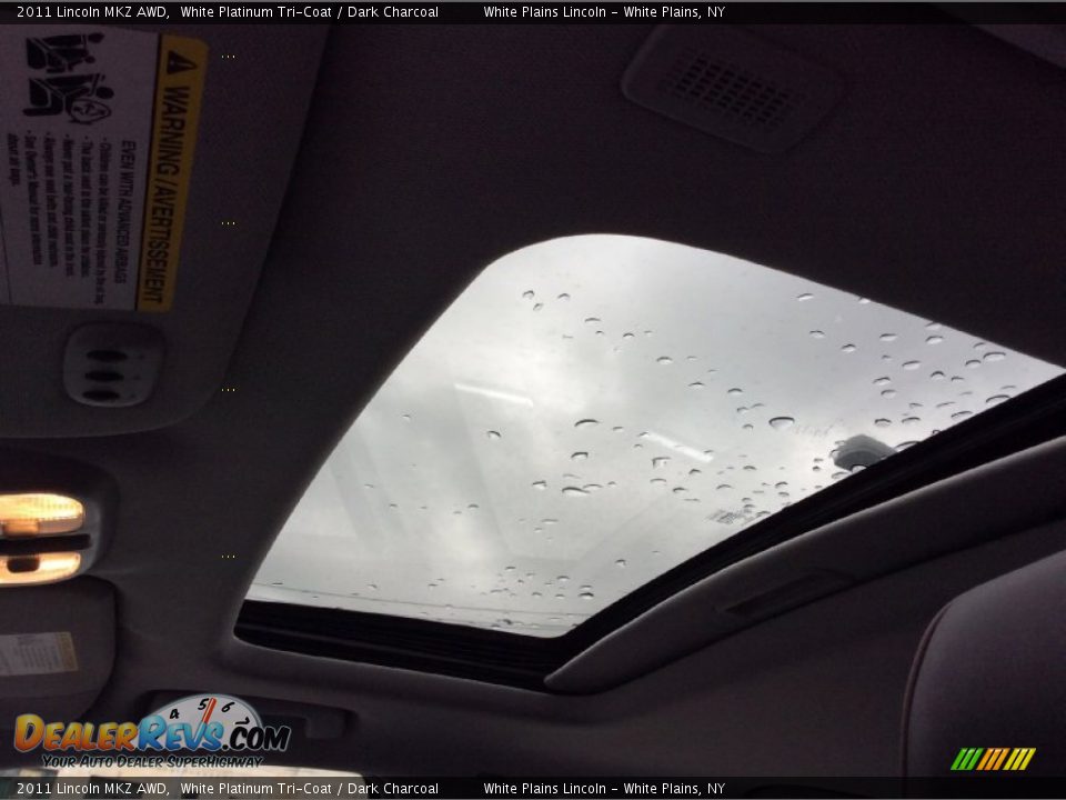 2011 Lincoln MKZ AWD White Platinum Tri-Coat / Dark Charcoal Photo #13