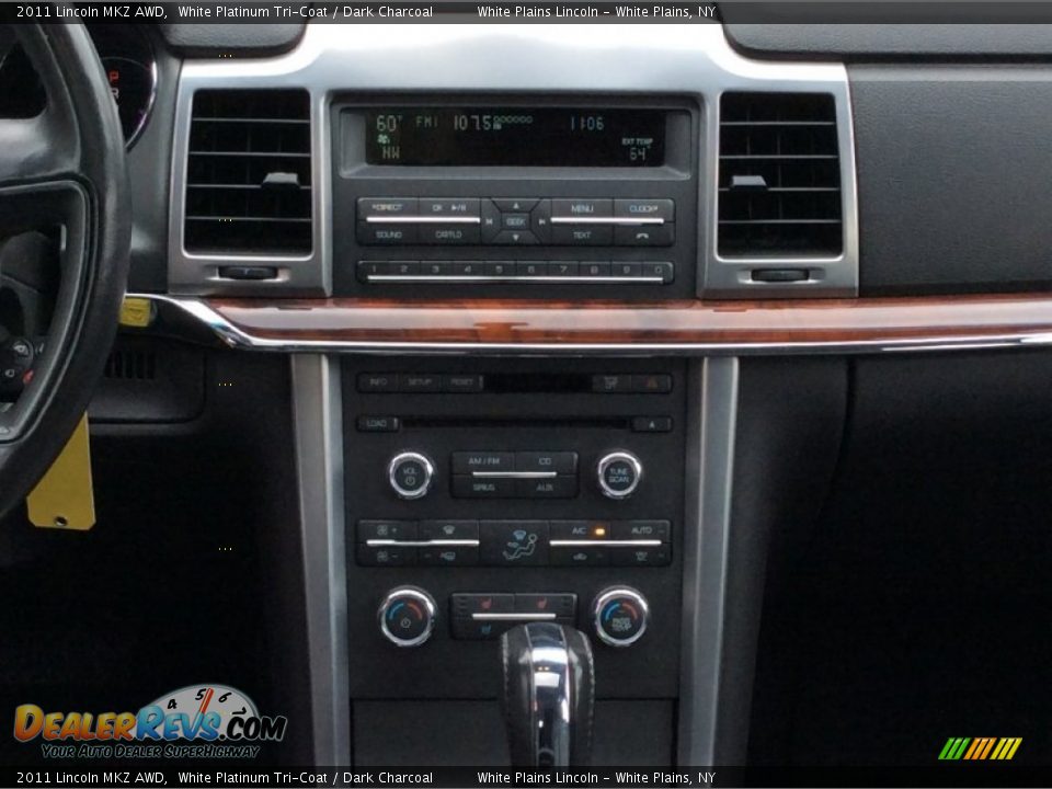 2011 Lincoln MKZ AWD White Platinum Tri-Coat / Dark Charcoal Photo #19