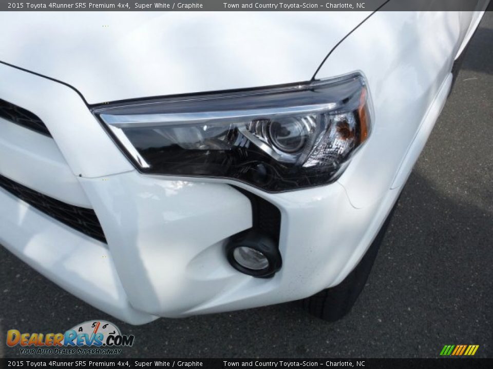 2015 Toyota 4Runner SR5 Premium 4x4 Super White / Graphite Photo #6