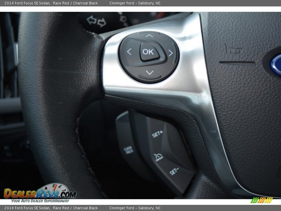 2014 Ford Focus SE Sedan Race Red / Charcoal Black Photo #16