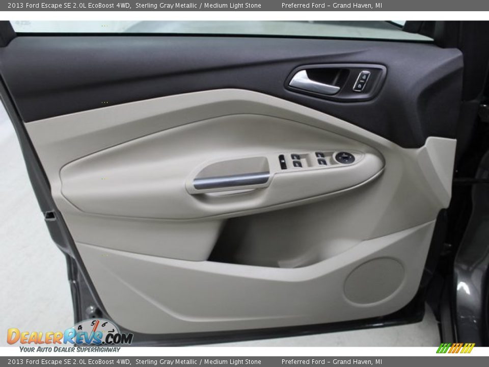 2013 Ford Escape SE 2.0L EcoBoost 4WD Sterling Gray Metallic / Medium Light Stone Photo #29