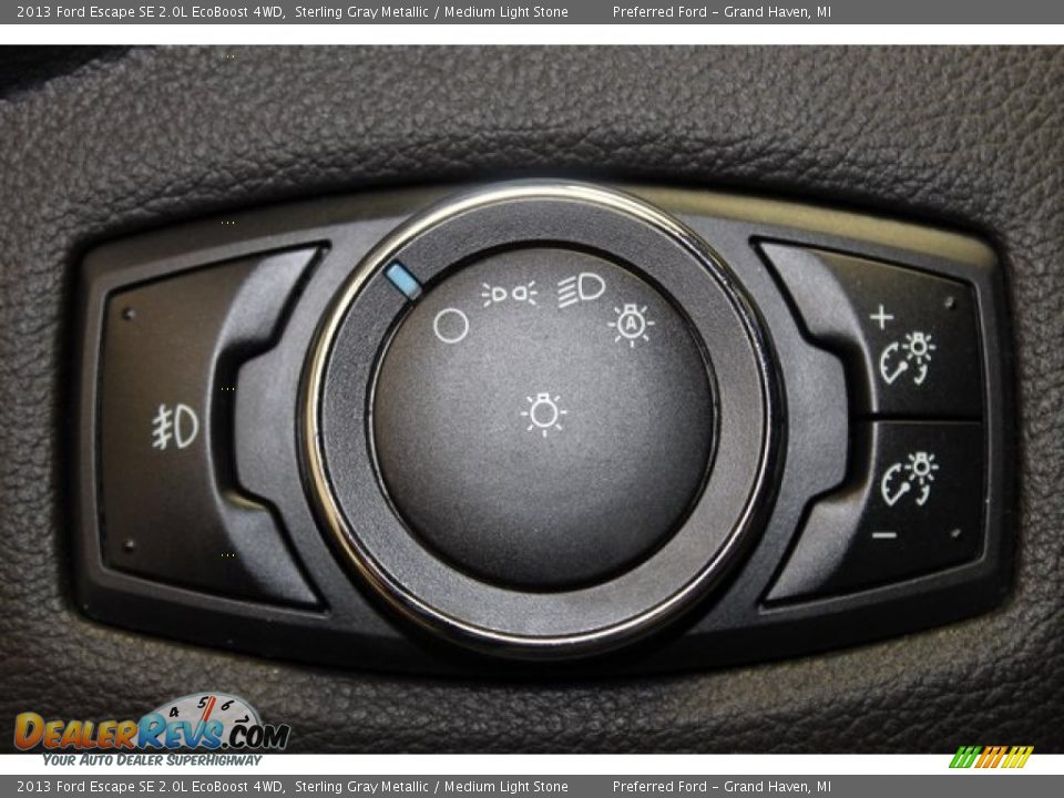 2013 Ford Escape SE 2.0L EcoBoost 4WD Sterling Gray Metallic / Medium Light Stone Photo #31