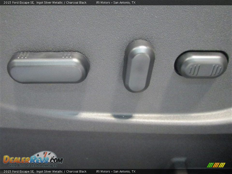 2015 Ford Escape SE Ingot Silver Metallic / Charcoal Black Photo #16