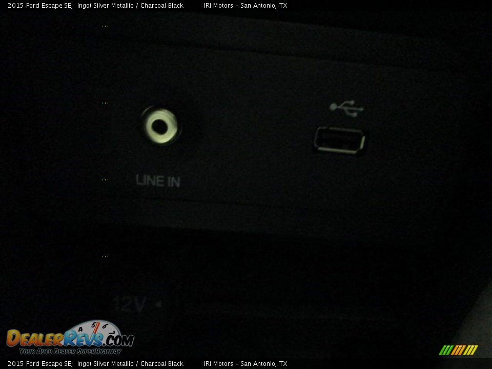 2015 Ford Escape SE Ingot Silver Metallic / Charcoal Black Photo #24