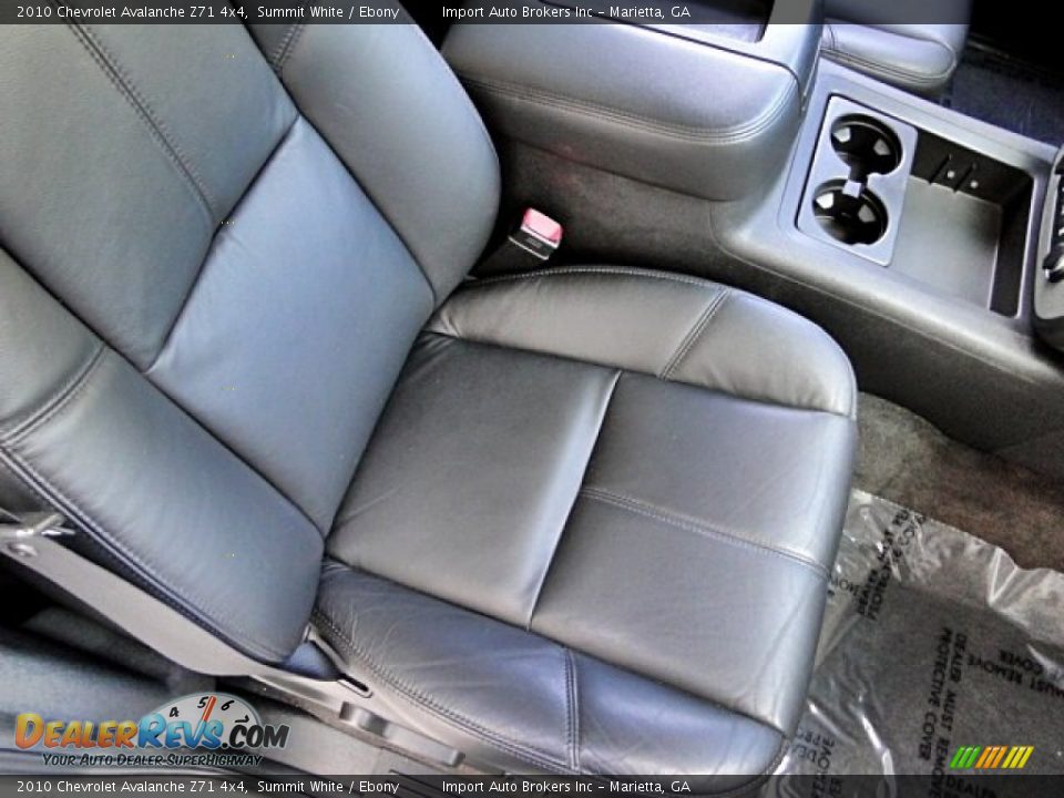 2010 Chevrolet Avalanche Z71 4x4 Summit White / Ebony Photo #11