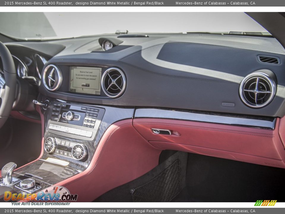Dashboard of 2015 Mercedes-Benz SL 400 Roadster Photo #8