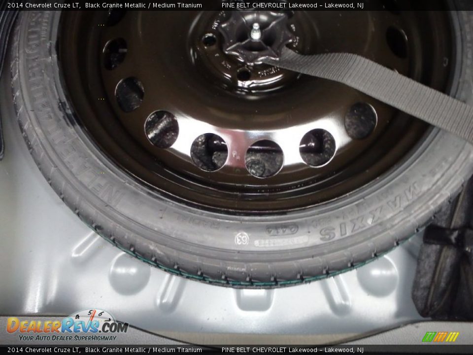 2014 Chevrolet Cruze LT Black Granite Metallic / Medium Titanium Photo #8