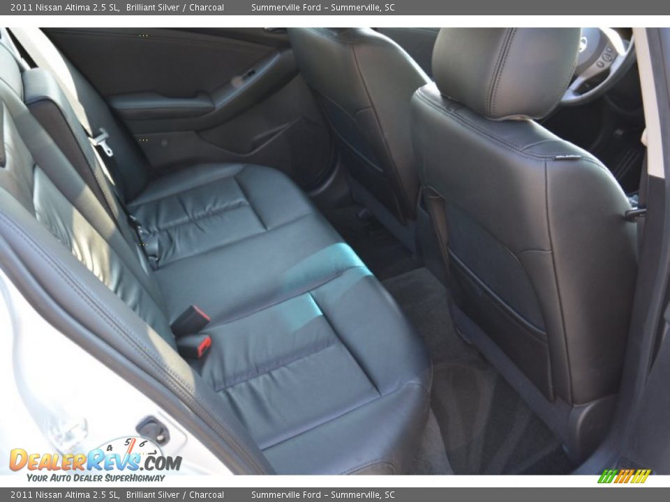 2011 Nissan Altima 2.5 SL Brilliant Silver / Charcoal Photo #17