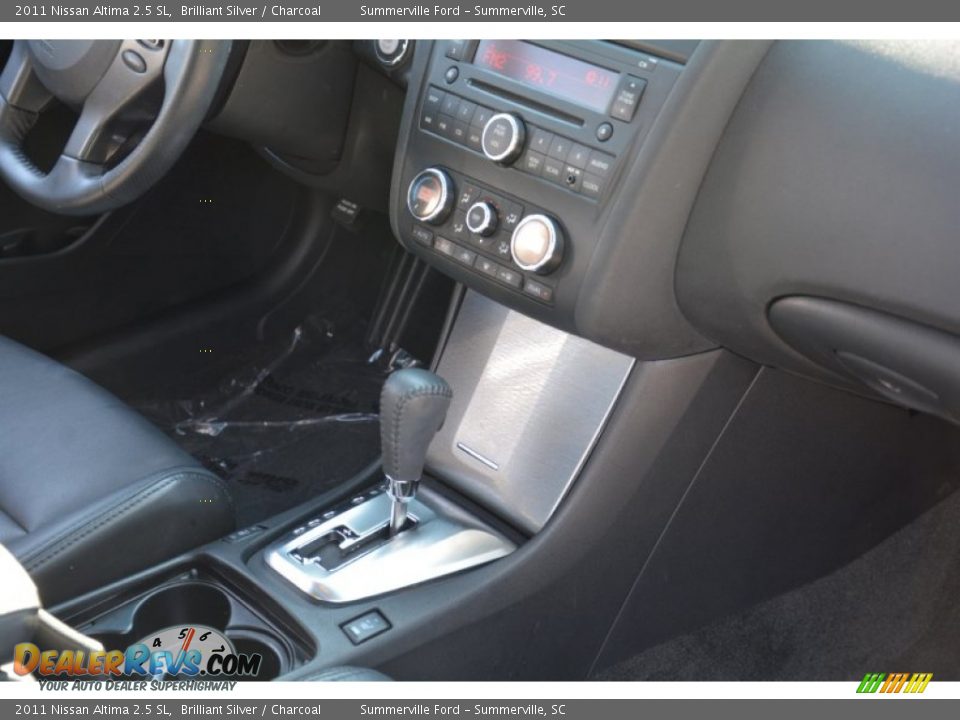 2011 Nissan Altima 2.5 SL Brilliant Silver / Charcoal Photo #19