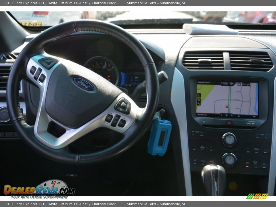 2013 Ford Explorer XLT White Platinum Tri-Coat / Charcoal Black Photo #9