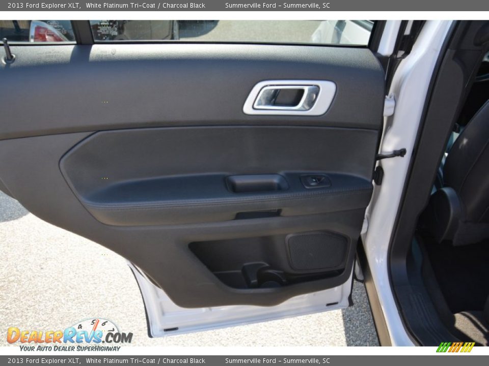 2013 Ford Explorer XLT White Platinum Tri-Coat / Charcoal Black Photo #15