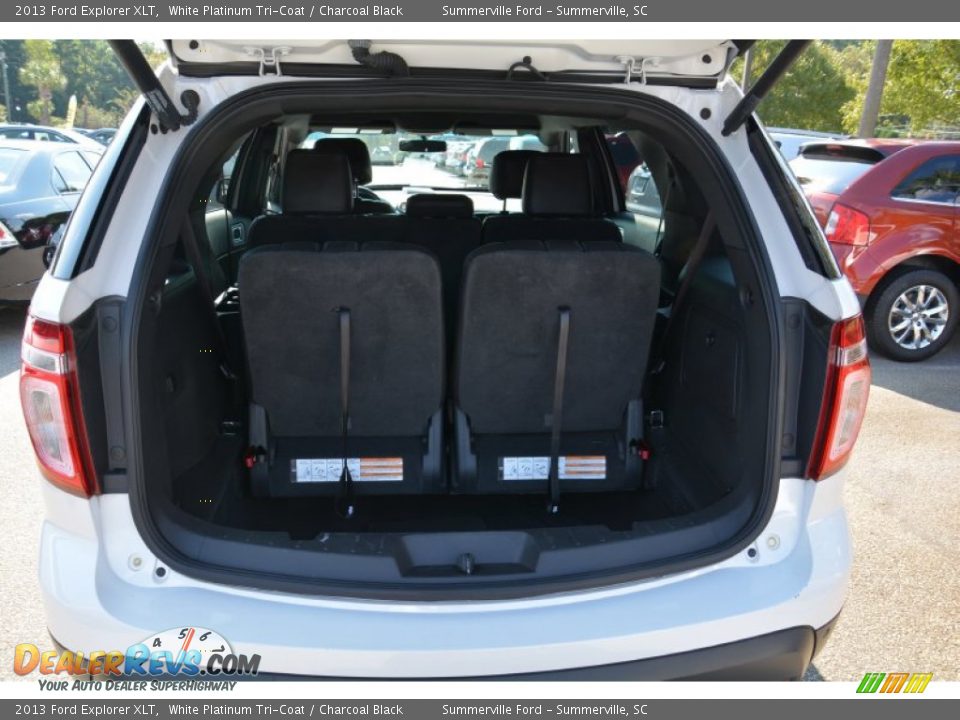2013 Ford Explorer XLT White Platinum Tri-Coat / Charcoal Black Photo #16