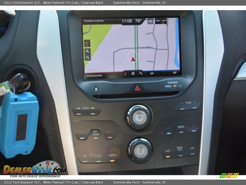 2013 Ford Explorer XLT White Platinum Tri-Coat / Charcoal Black Photo #25