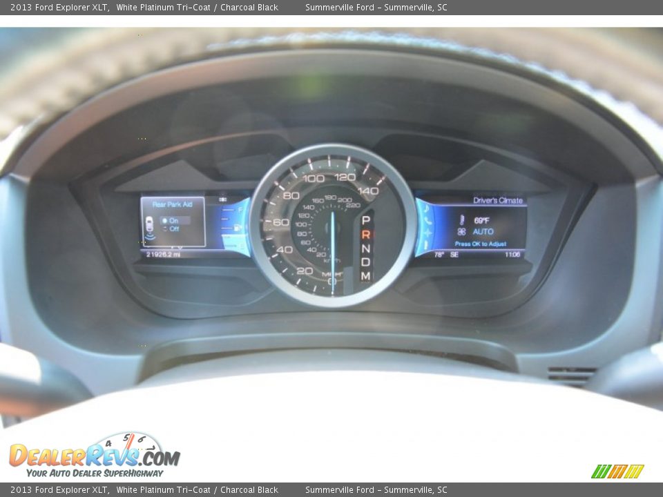 2013 Ford Explorer XLT White Platinum Tri-Coat / Charcoal Black Photo #27