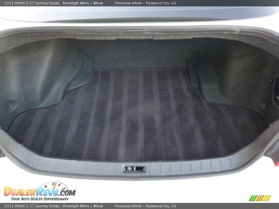 2011 Infiniti G 37 Journey Sedan Moonlight White / Wheat Photo #21