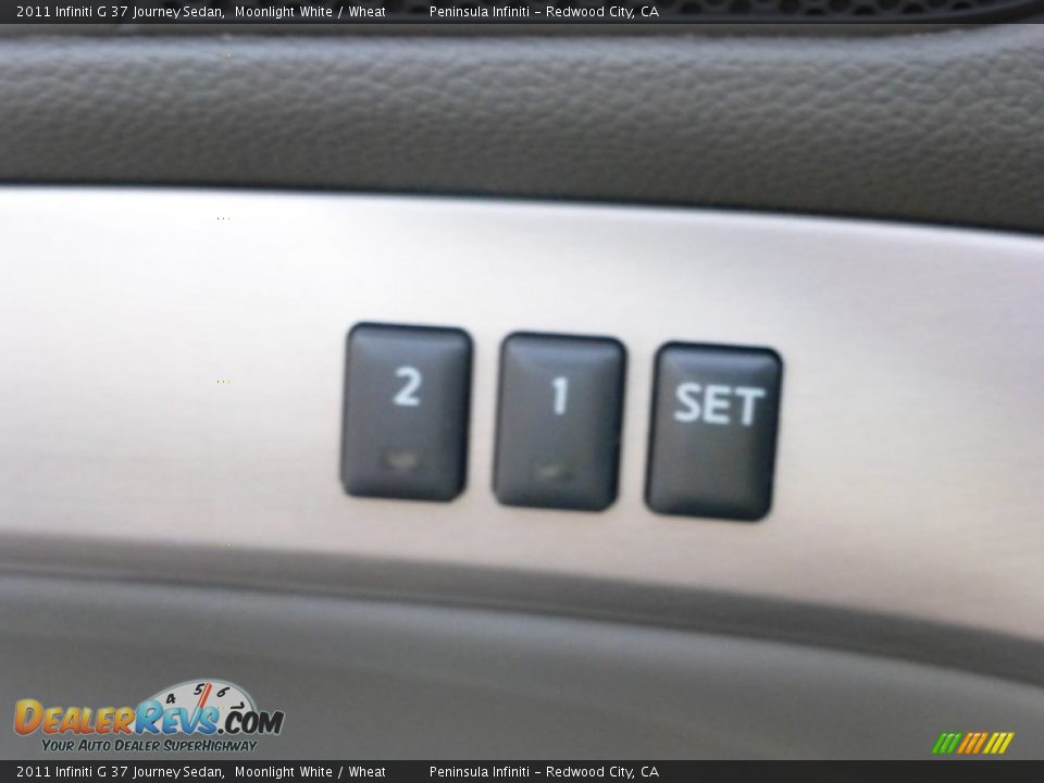2011 Infiniti G 37 Journey Sedan Moonlight White / Wheat Photo #29