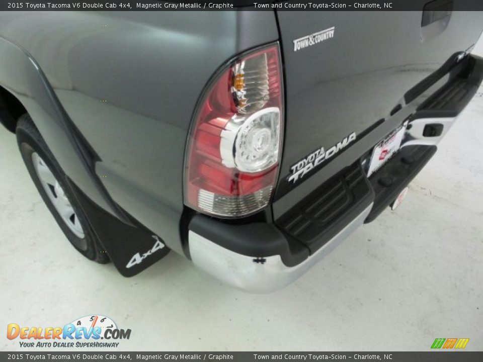 2015 Toyota Tacoma V6 Double Cab 4x4 Magnetic Gray Metallic / Graphite Photo #8