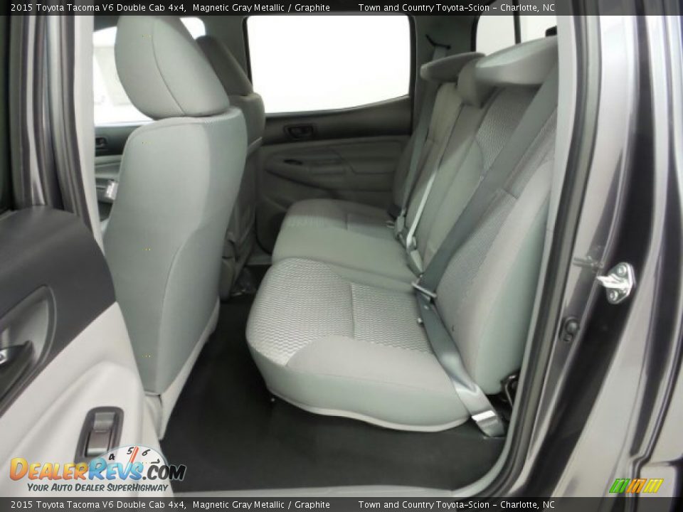 2015 Toyota Tacoma V6 Double Cab 4x4 Magnetic Gray Metallic / Graphite Photo #14