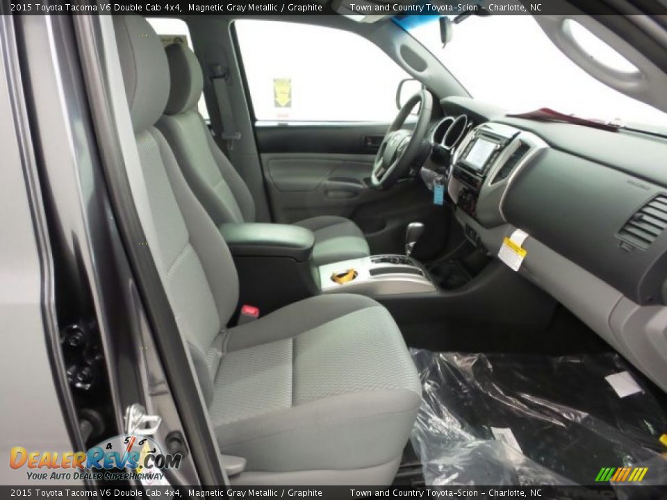 2015 Toyota Tacoma V6 Double Cab 4x4 Magnetic Gray Metallic / Graphite Photo #17