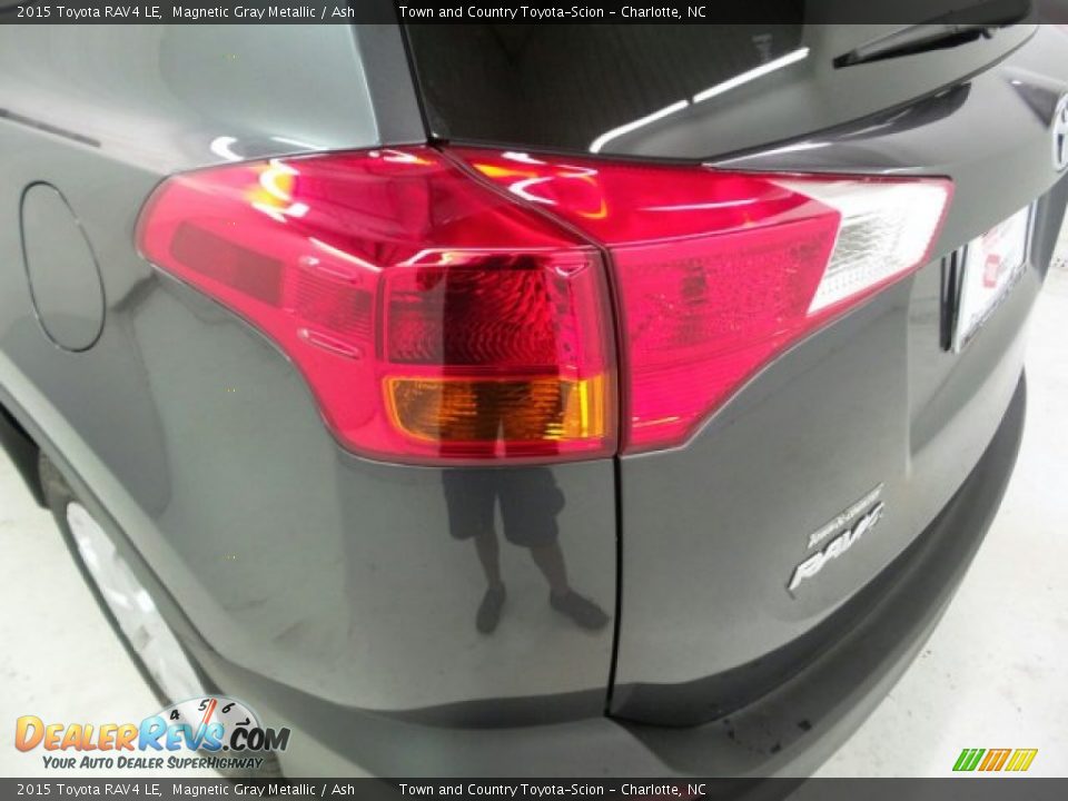 2015 Toyota RAV4 LE Magnetic Gray Metallic / Ash Photo #8