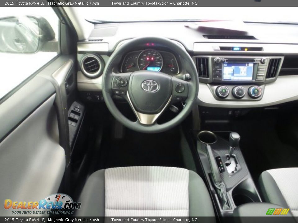 2015 Toyota RAV4 LE Magnetic Gray Metallic / Ash Photo #18