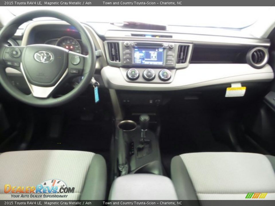 2015 Toyota RAV4 LE Magnetic Gray Metallic / Ash Photo #24