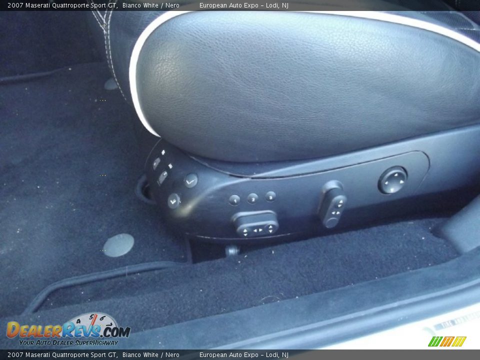 2007 Maserati Quattroporte Sport GT Bianco White / Nero Photo #17