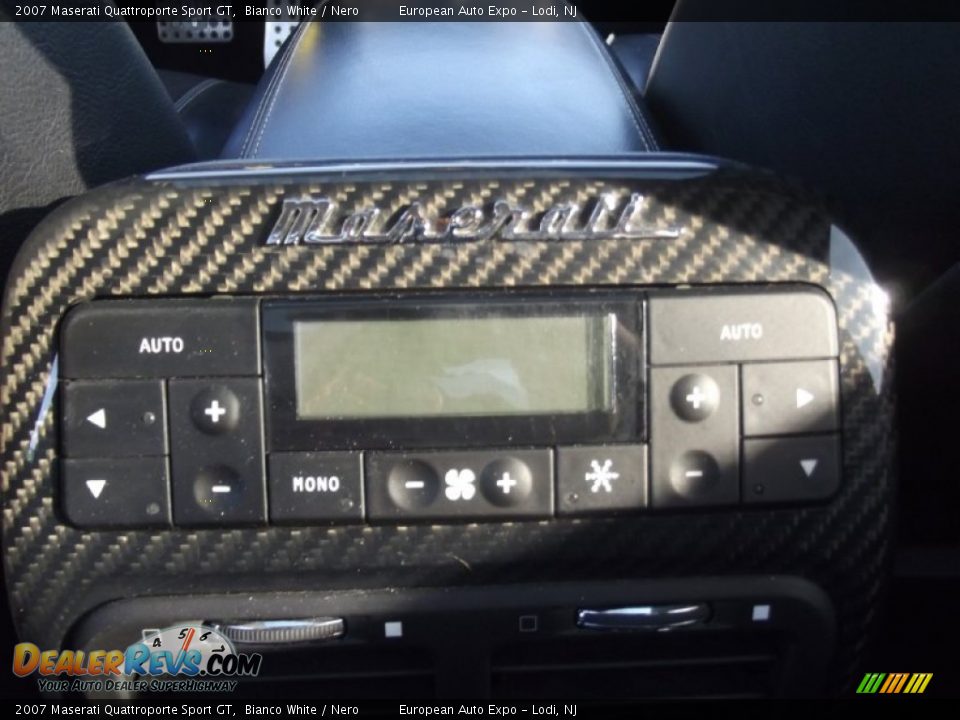 2007 Maserati Quattroporte Sport GT Bianco White / Nero Photo #31