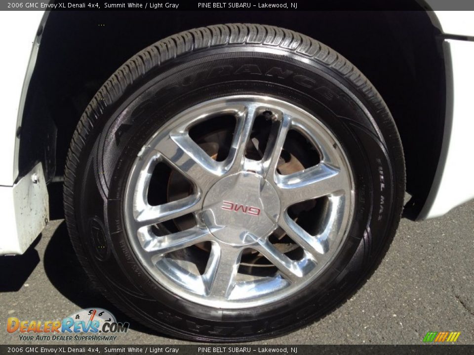 2006 GMC Envoy XL Denali 4x4 Summit White / Light Gray Photo #4