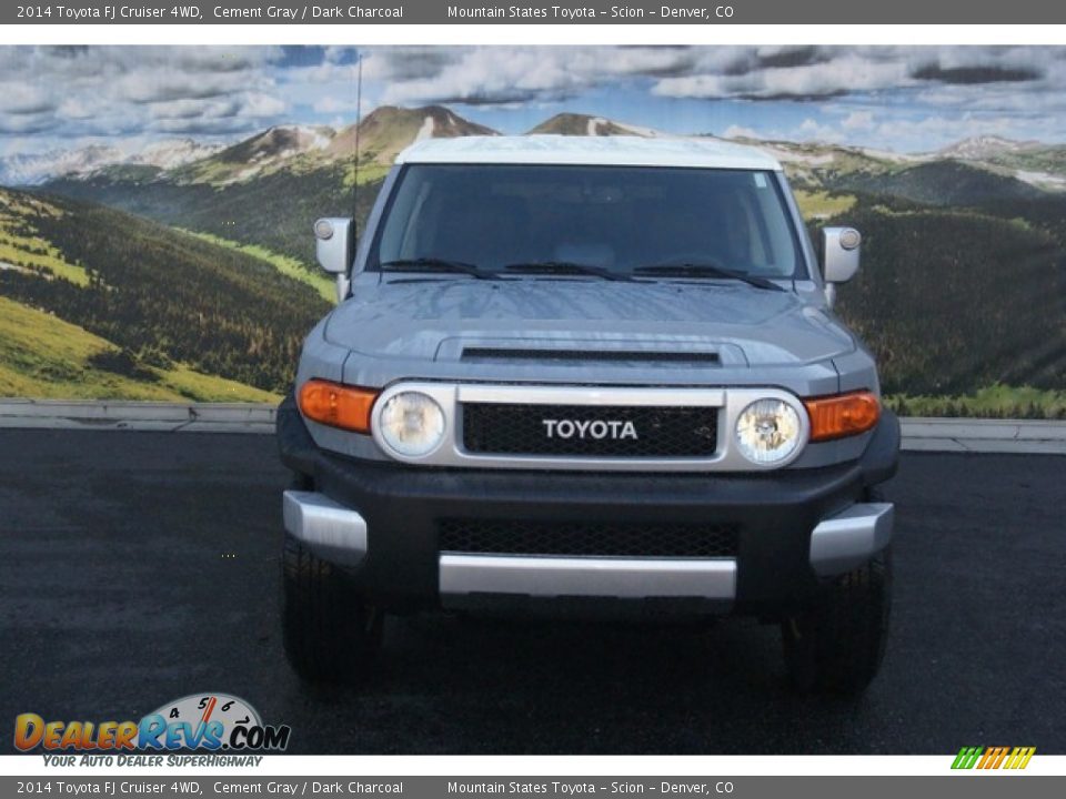 2014 Toyota FJ Cruiser 4WD Cement Gray / Dark Charcoal Photo #2