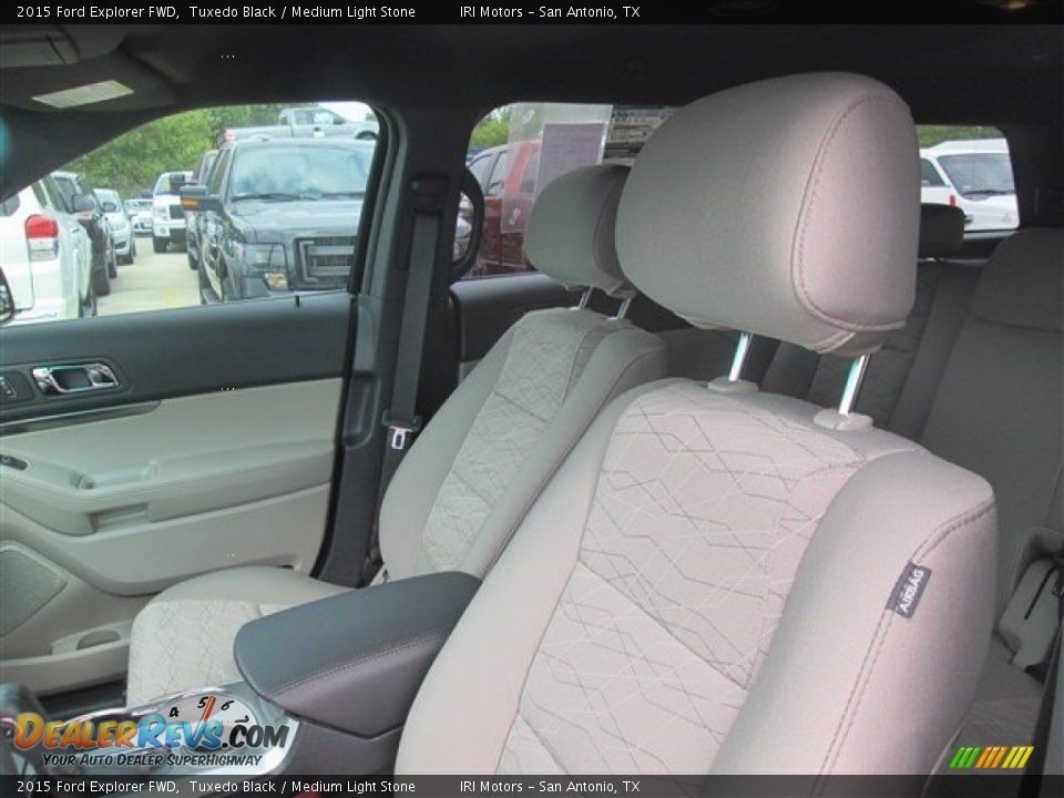 2015 Ford Explorer FWD Tuxedo Black / Medium Light Stone Photo #11