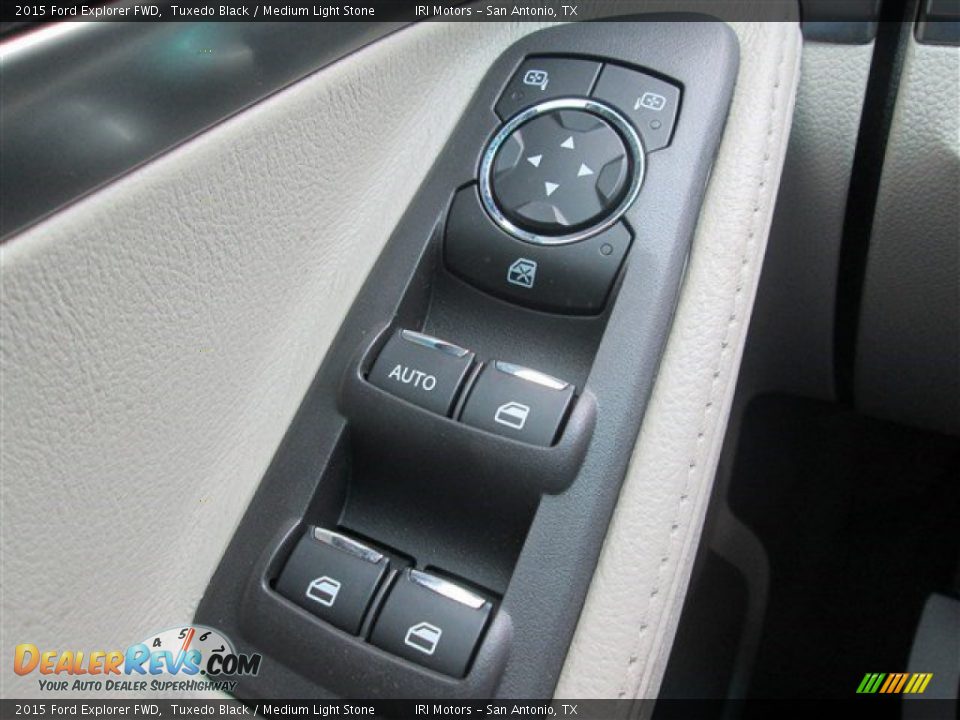 2015 Ford Explorer FWD Tuxedo Black / Medium Light Stone Photo #15