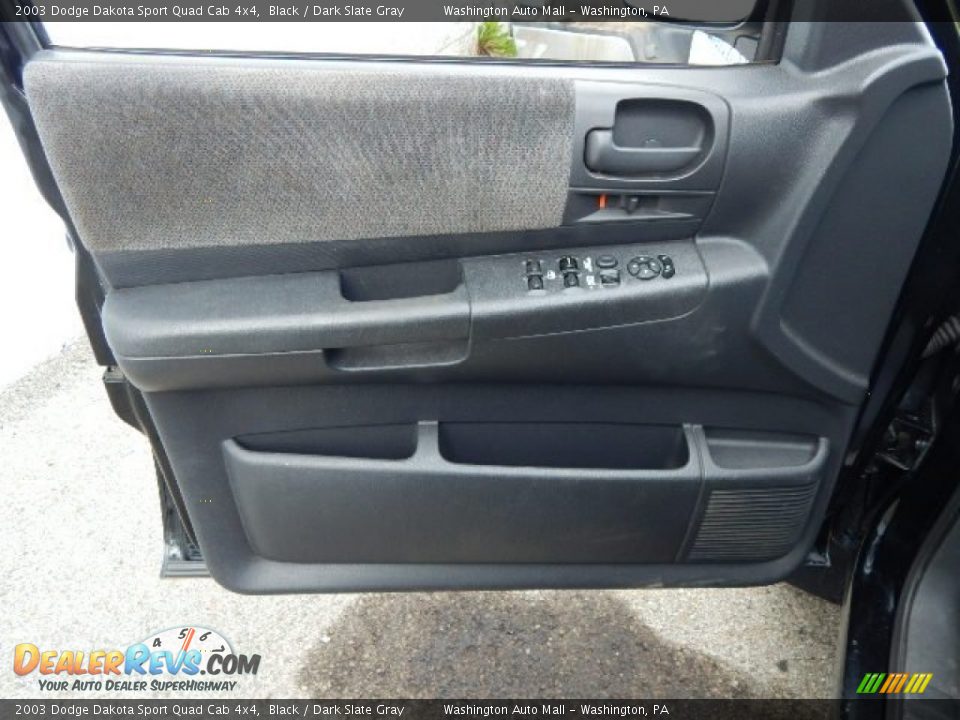 2003 Dodge Dakota Sport Quad Cab 4x4 Black / Dark Slate Gray Photo #12
