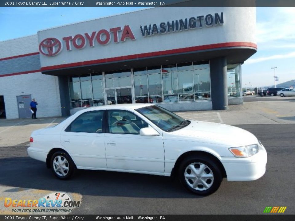 2001 Toyota Camry CE Super White / Gray Photo #2