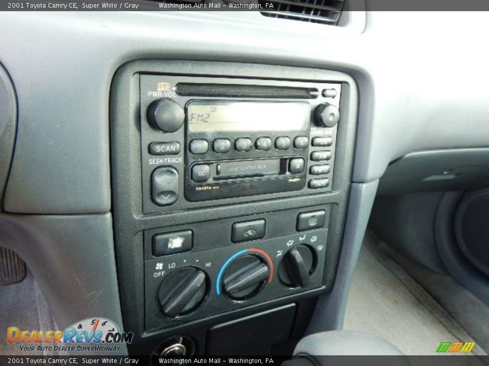 2001 Toyota Camry CE Super White / Gray Photo #13
