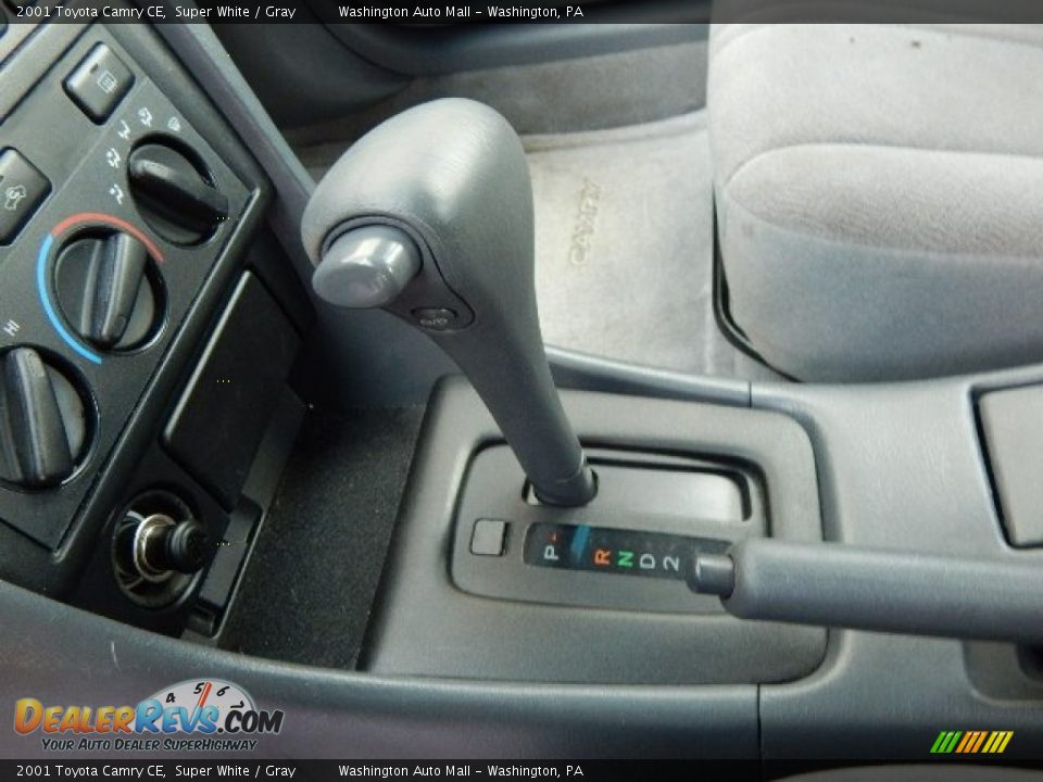 2001 Toyota Camry CE Super White / Gray Photo #14