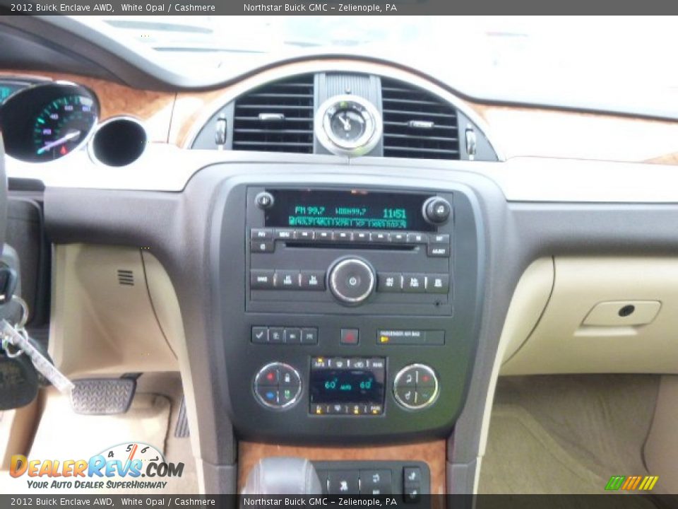 2012 Buick Enclave AWD White Opal / Cashmere Photo #16