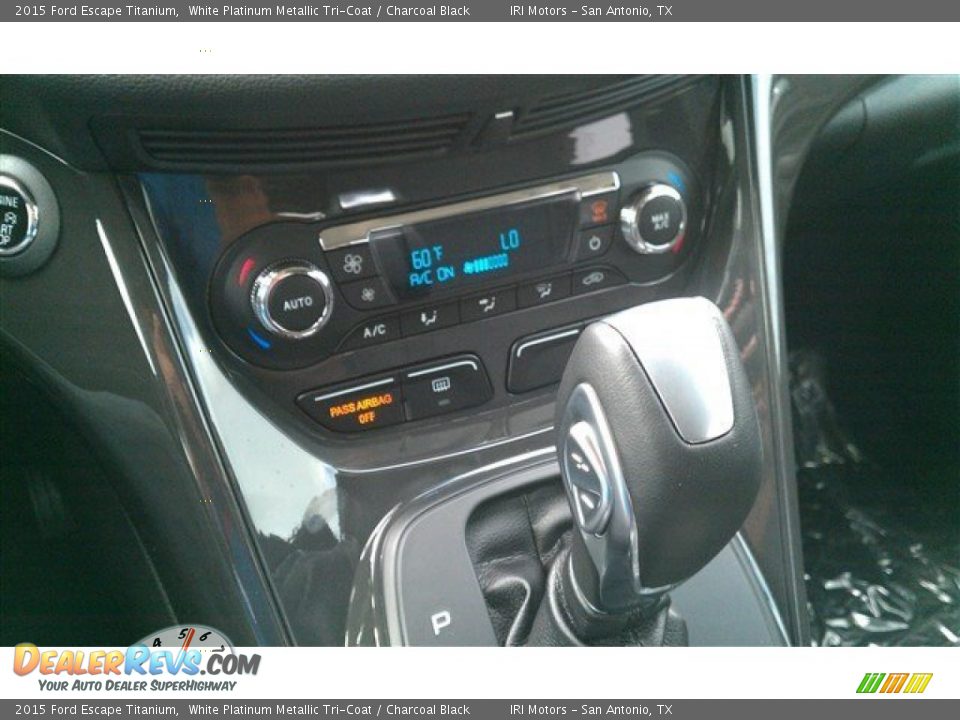 2015 Ford Escape Titanium White Platinum Metallic Tri-Coat / Charcoal Black Photo #30