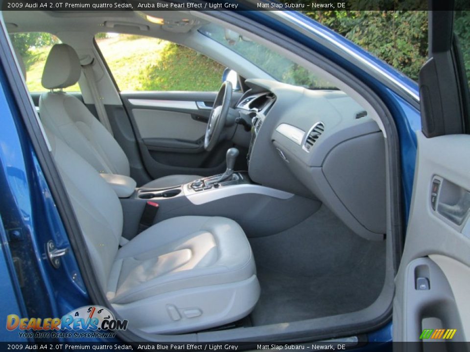 2009 Audi A4 2.0T Premium quattro Sedan Aruba Blue Pearl Effect / Light Grey Photo #17