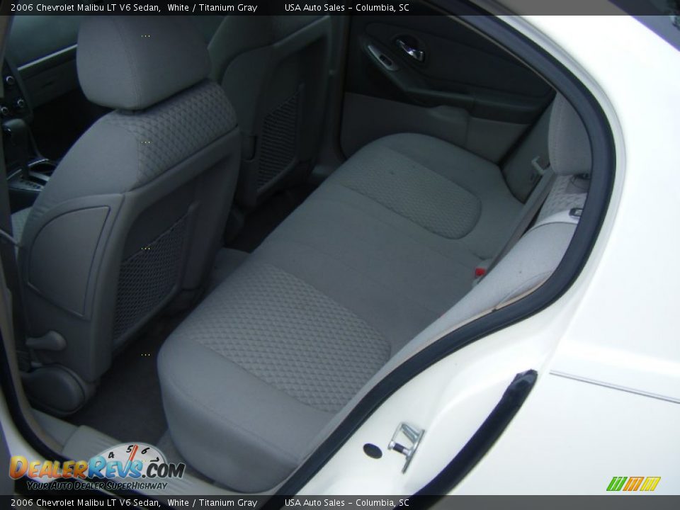 2006 Chevrolet Malibu LT V6 Sedan White / Titanium Gray Photo #15