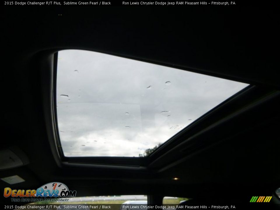 2015 Dodge Challenger R/T Plus Sublime Green Pearl / Black Photo #16