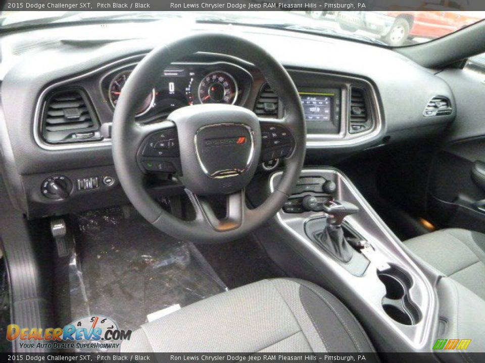 Black Interior - 2015 Dodge Challenger SXT Photo #16