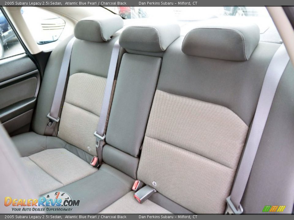 2005 Subaru Legacy 2.5i Sedan Atlantic Blue Pearl / Charcoal Black Photo #12