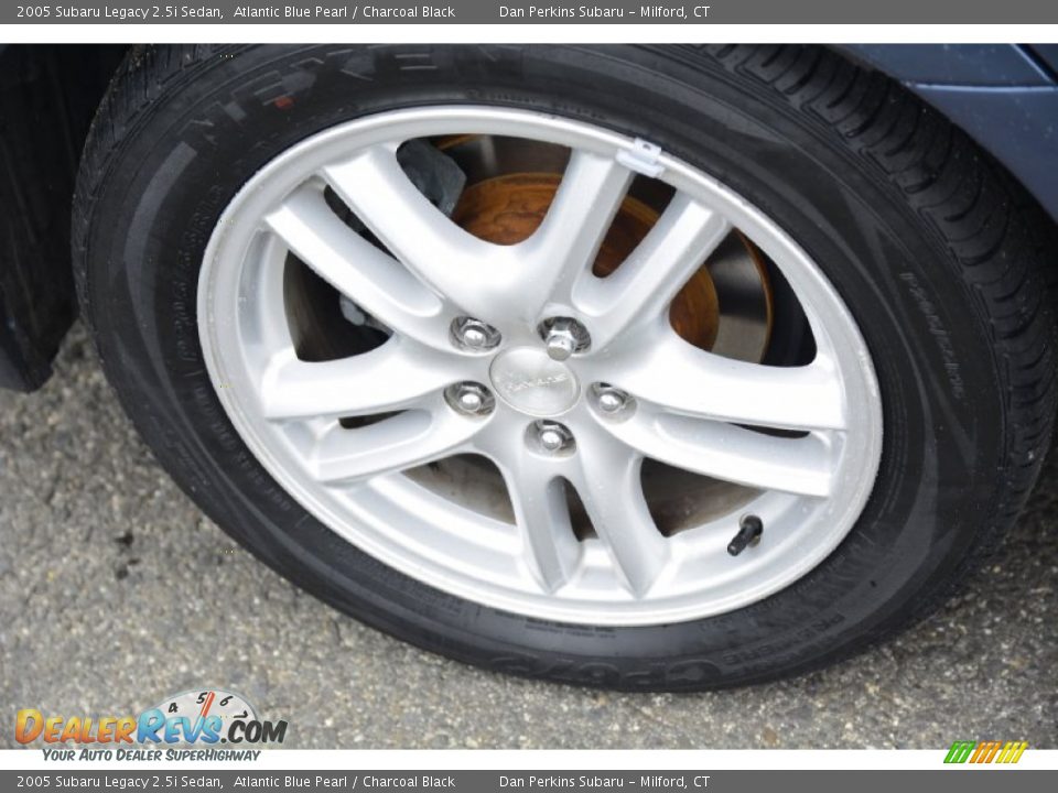 2005 Subaru Legacy 2.5i Sedan Atlantic Blue Pearl / Charcoal Black Photo #21