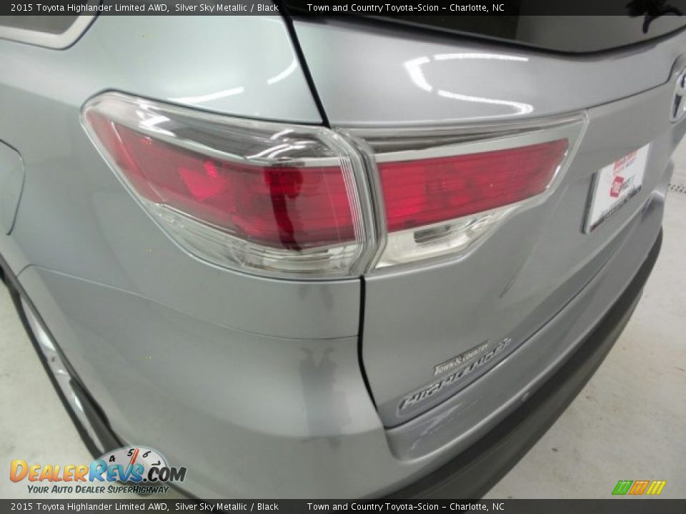 2015 Toyota Highlander Limited AWD Silver Sky Metallic / Black Photo #8